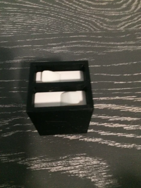 Hộp đựng pin Gopro - Image 1