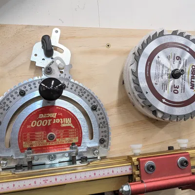 Giá treo tường cho bộ lưỡi Dado 6 inch