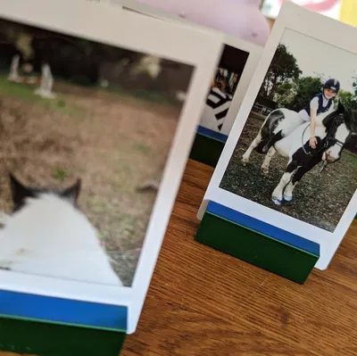 Chân đế / Khung ảnh phim Instax mini & Polaroid go