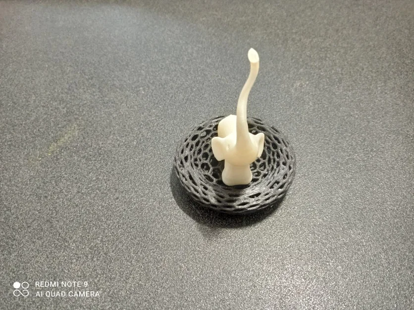 Đế Giữ Nhẫn Kiểu Voronoi / Low Poly - Image 3