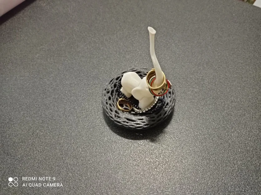 Đế Giữ Nhẫn Kiểu Voronoi / Low Poly - Image 6