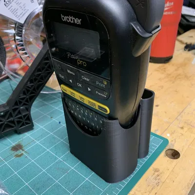 Giá treo tường P-Touch Pro