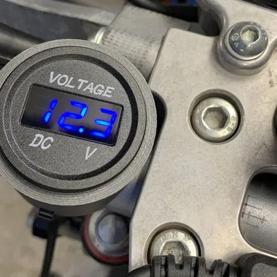 Đế Gắn Đồng Hồ Cho Xe Máy