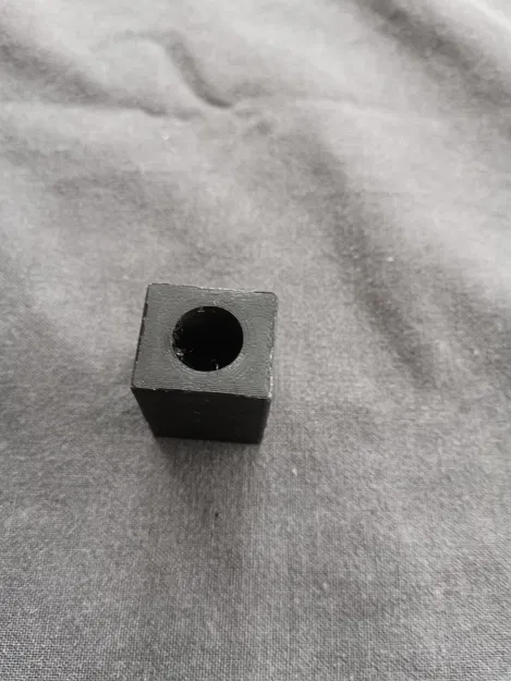 Chốt Khóa Cho Nhà Đựng Rác - Image 6