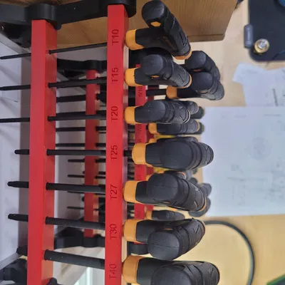 Giá Treo Tường Tay Cầm Chữ T