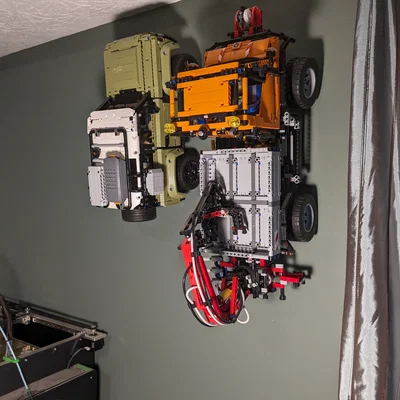 Giá Treo Tường Lego Unimog và Land Rover Defender (8110, 42110)