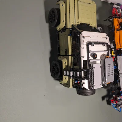 Giá Treo Tường Lego Unimog và Land Rover Defender (8110, 42110)