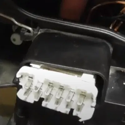 Dụng cụ tháo bộ kết nối đèn pha Porsche Cayenne