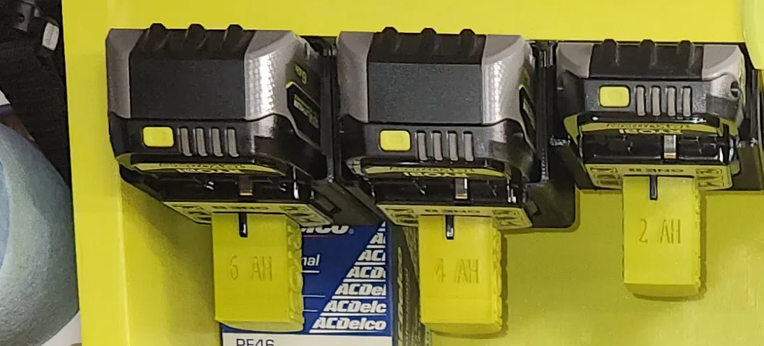 Nắp pin Ryobi có logo và dung lượng pin (Ah) - Image 1