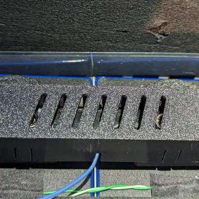 Vỏ che thanh busbar pin LiFePO4 Eve LF304