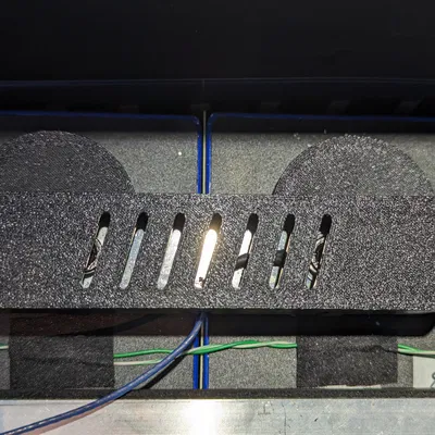 Vỏ che thanh busbar pin LiFePO4 Eve LF304