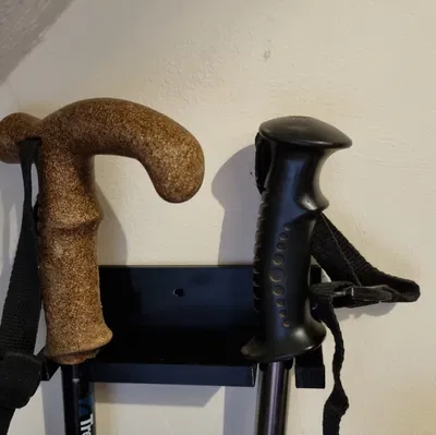 Giá Treo Gậy/Cán Đi Bộ Lên Tường