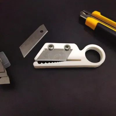 Dụng cụ tuốt dây (Lưỡi dao cắt)