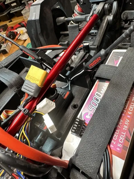 Giá đỡ ăng-ten đôi cho Arrma Infraction/Limitless/Felony - Image 3