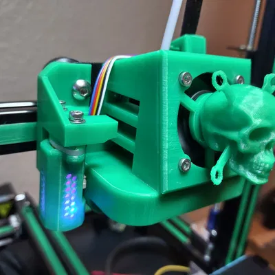 Chụp Quạt Đầu Lâu & Cờ Lê Bắt Chéo cho Ống Dẫn Quạt Satsana 40mm