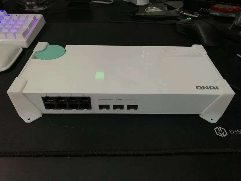 Giá đỡ cho QNAP switch (dòng nhựa) - Image 2