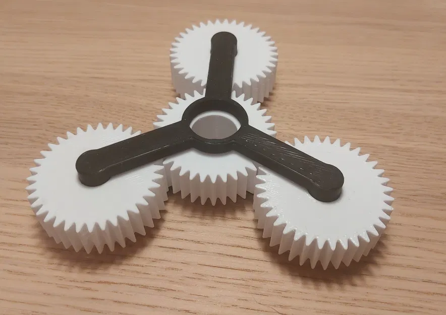 Cây Quay Fidget Spinner Cầm Tay - Image 2