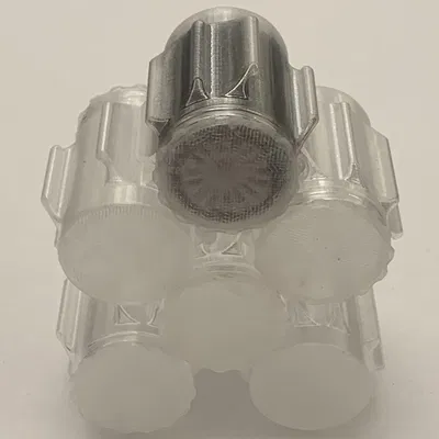 Hộp đựng lốp Mini-Z có nắp ren, xếp chồng thành lưới