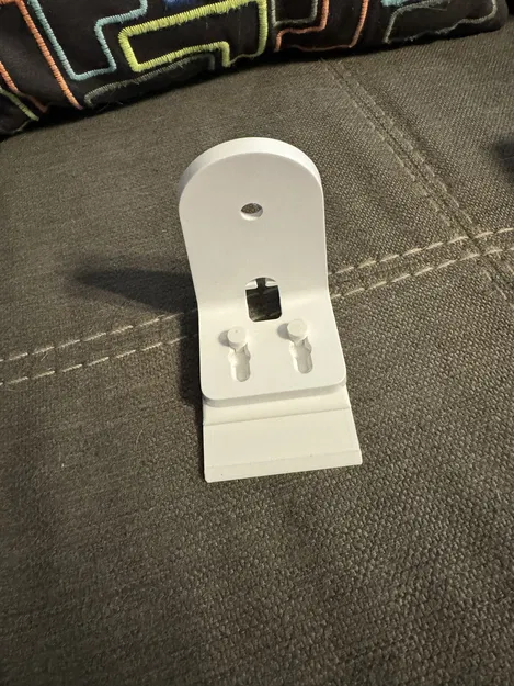 Ngàm Gắn Tường Nhựa Vinyl Cho Wyze Cam Pan V3 (Bản Remix) - Image 1