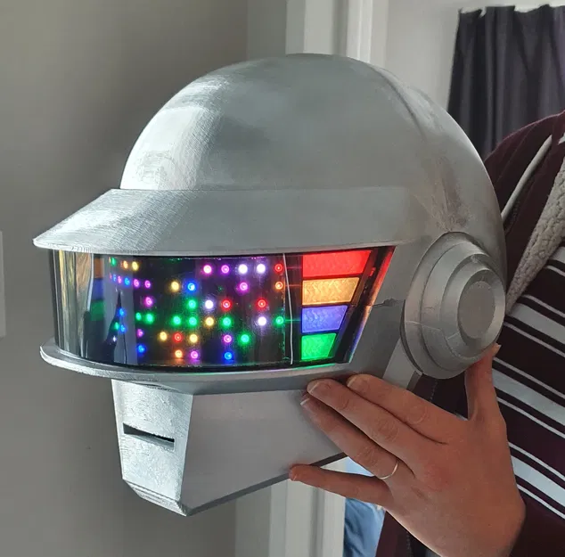 Mô hình nón Daft Punk có đèn LED - Image 5
