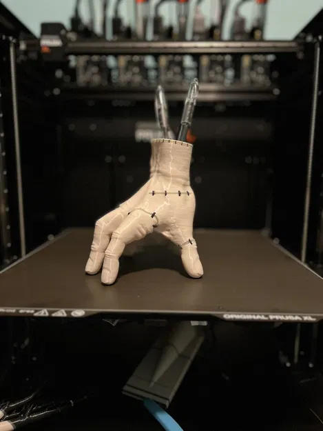 Mô Hình Wednesday Sơn Đa Sắc - Image 3