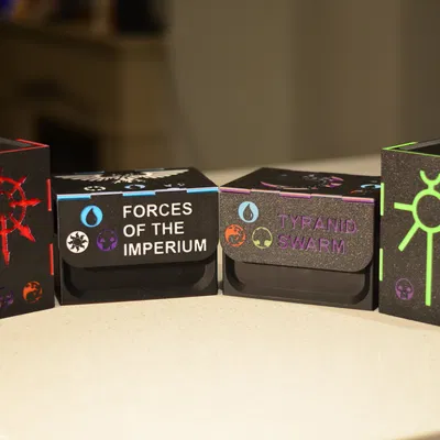 Hộp Đựng Bài "The Apprentice Commander"