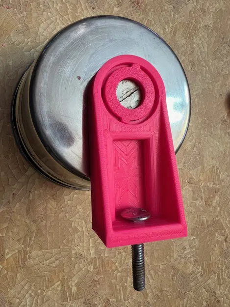 Giá Đỡ Tô Nước Cho Chuồng Chó - Image 4