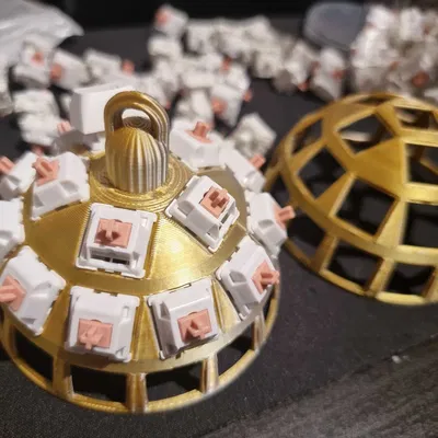 Trang Trí Quả Cầu Giáng Sinh Hình Bàn Phím Cơ