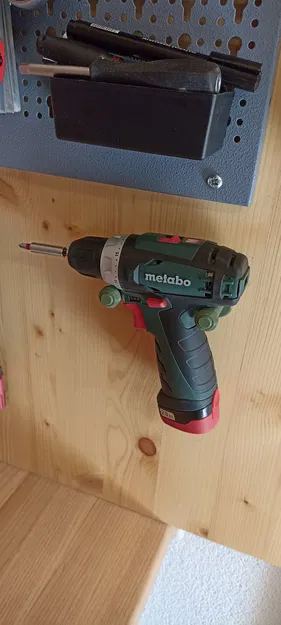 Giá treo tường tua vít AKU - Image 1