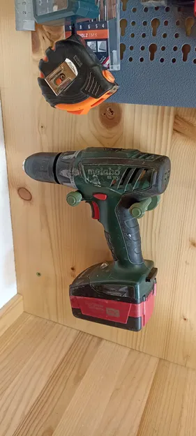 Giá treo tường tua vít AKU - Image 2