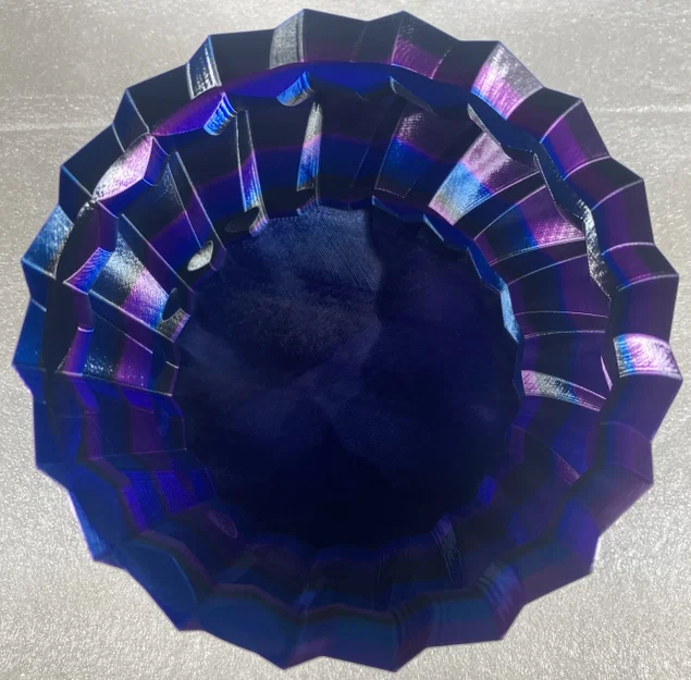 Bình Xoắn Rắn (Mortal Coil Vase) - Image 6