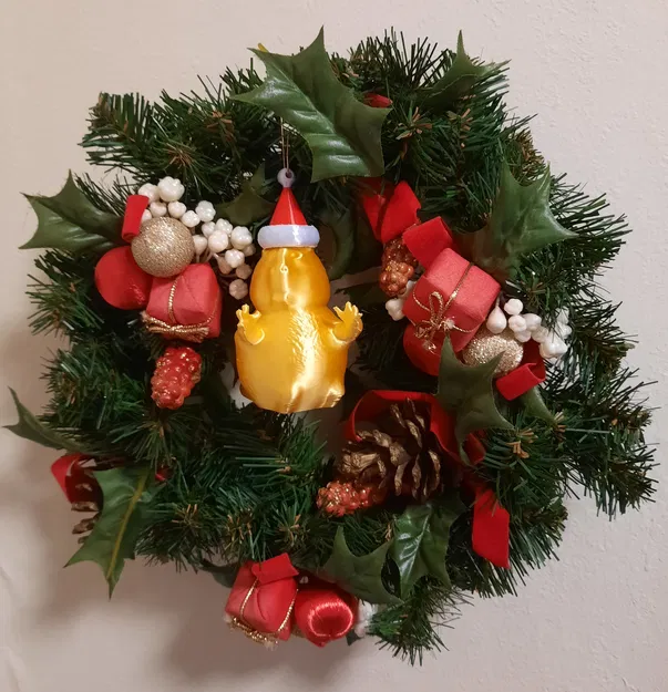 Hải Ly Đội Nón Giáng Sinh - Image 1