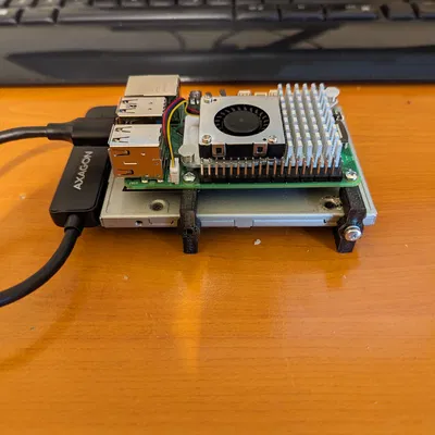 Khung gắn ổ cứng 2.5" cho Raspberry Pi