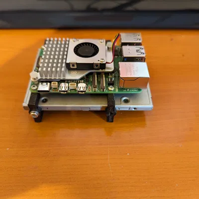 Khung gắn ổ cứng 2.5" cho Raspberry Pi