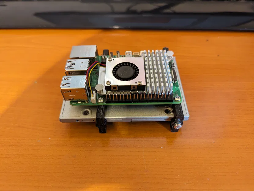 Khung gắn ổ cứng 2.5" cho Raspberry Pi - Image 3