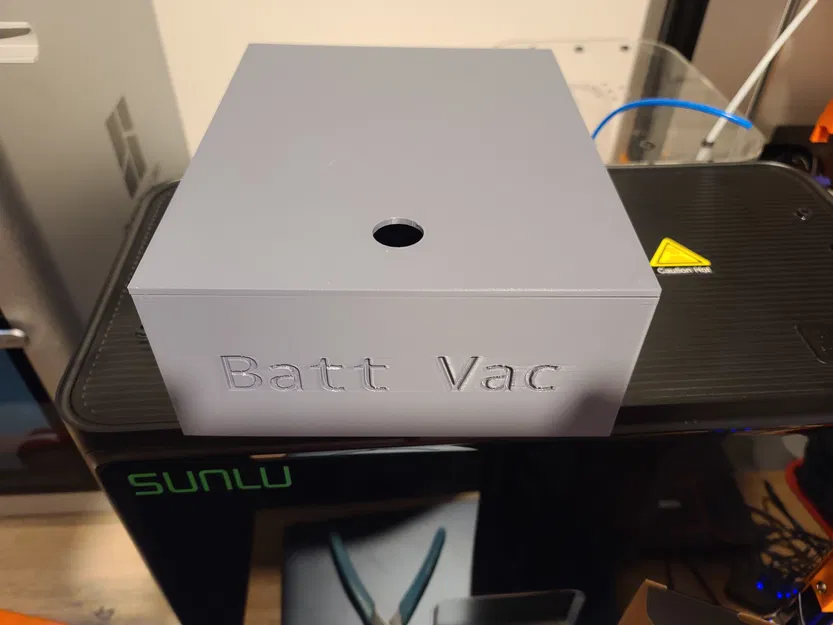 Hộp Đựng Máy Hút Bụi Cầm Tay - Image 1