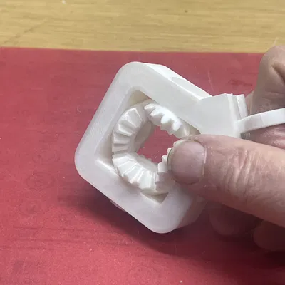 Bánh Răng Côn Fidget Cho Ngón Tay