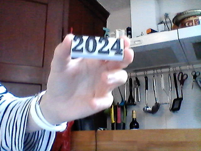 Mô hình 2024 Chúc Mừng Năm Mới - Image 1