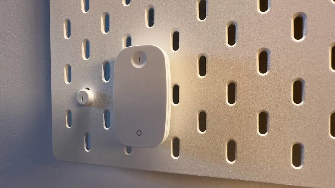 Đế Skadis gắn remote Ikea Rodret - Image 1