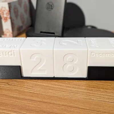 Xúc Xắc Lịch Vạn Niên (Bản Tiếng Pháp)