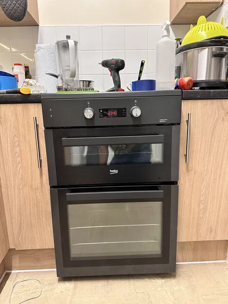 Chân Lò Nướng Đứng Beko - Image 2