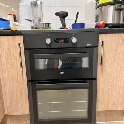 Chân Lò Nướng Đứng Beko