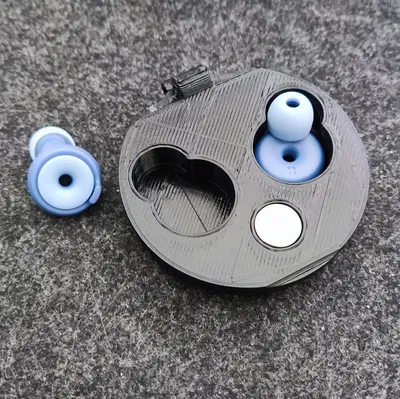 Hộp Đựng Tai Nghe Loop Switch Có Móc Khóa