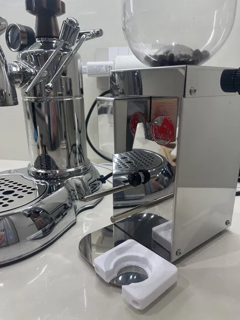 Giá Đỡ Tay Cầm Lọc Cà Phê LA PAVONI KUBE MILL - Image 1