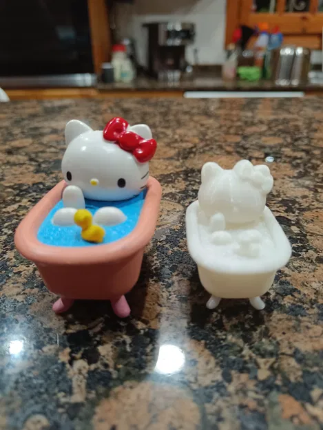 Hello Kitty Đi Tắm - Image 1