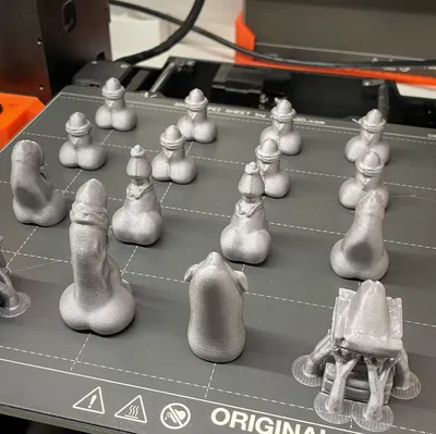 Bộ cờ vua Chesstickles, bản làm lại (Phallis Chess)