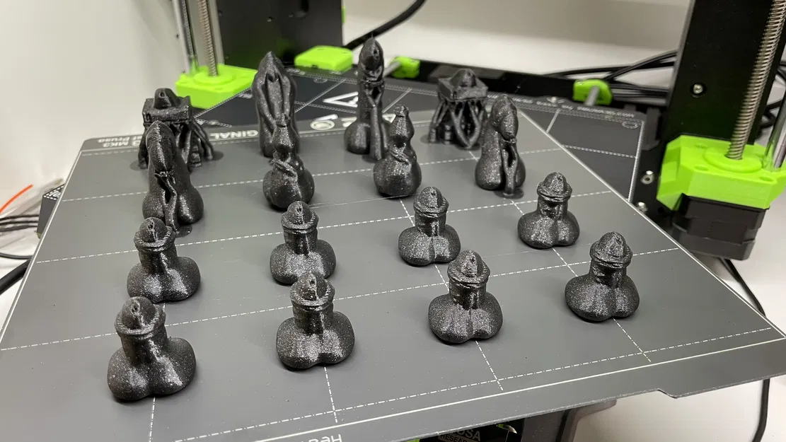 Bộ cờ vua Chesstickles, bản làm lại (Phallis Chess) - Image 5