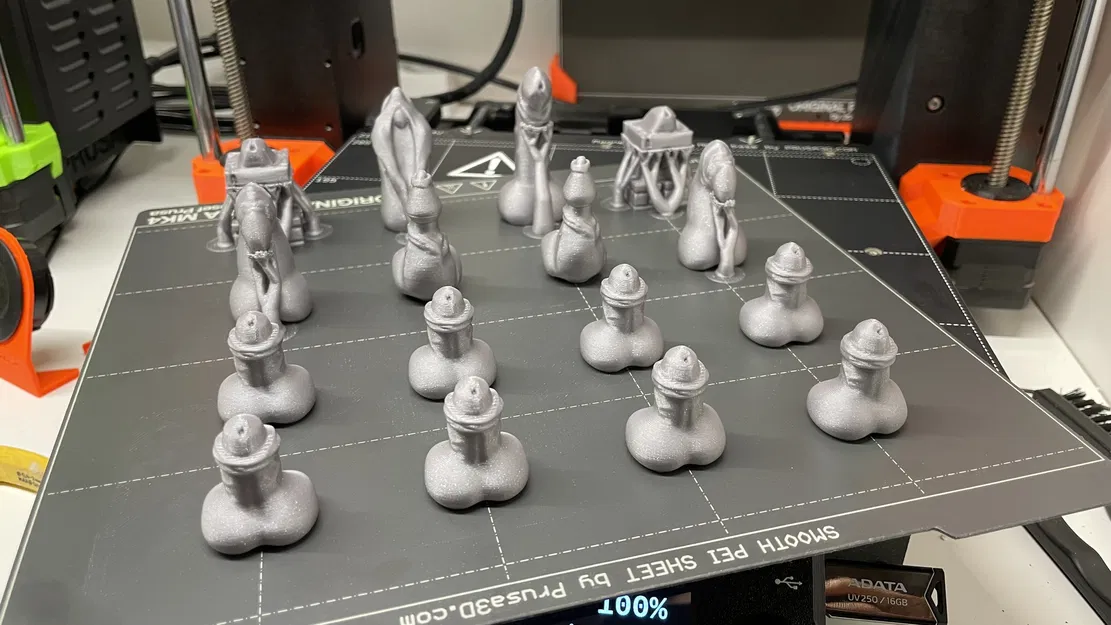 Bộ cờ vua Chesstickles, bản làm lại (Phallis Chess) - Image 6