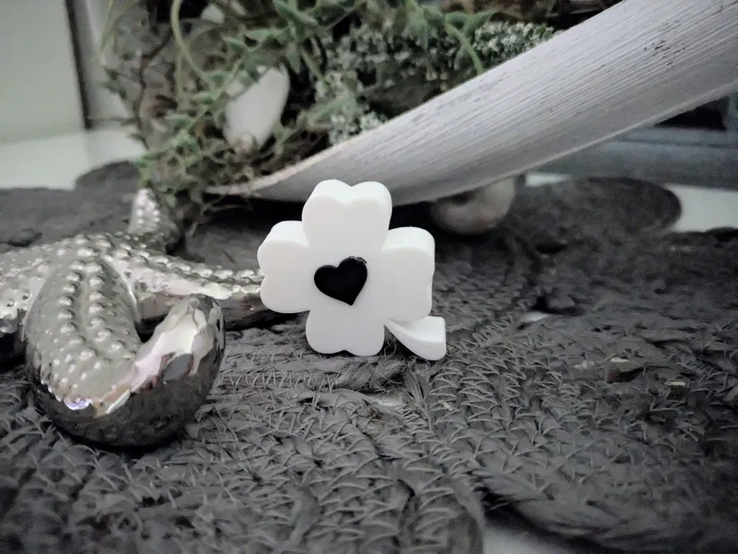 Chân đế Shamrock (Chúc mừng năm mới) - Image 1