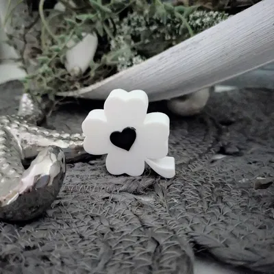 Chân đế Shamrock (Chúc mừng năm mới)